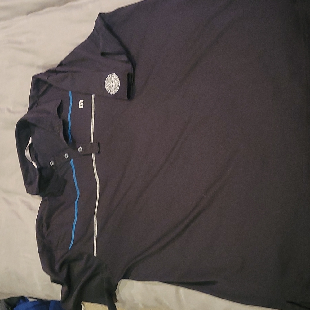 Travis mathew polo xxl